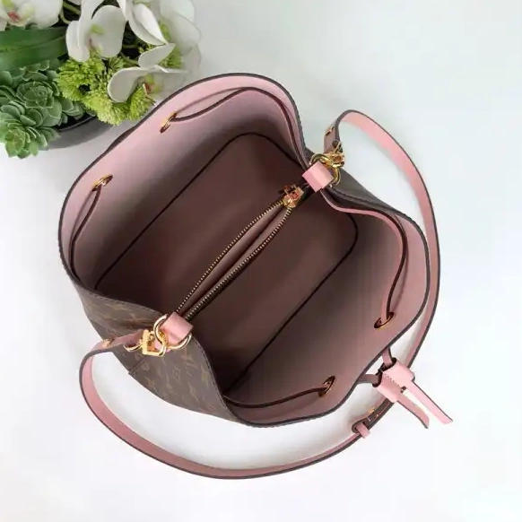 LOUIS VUITTON NÉONOÉ 0531